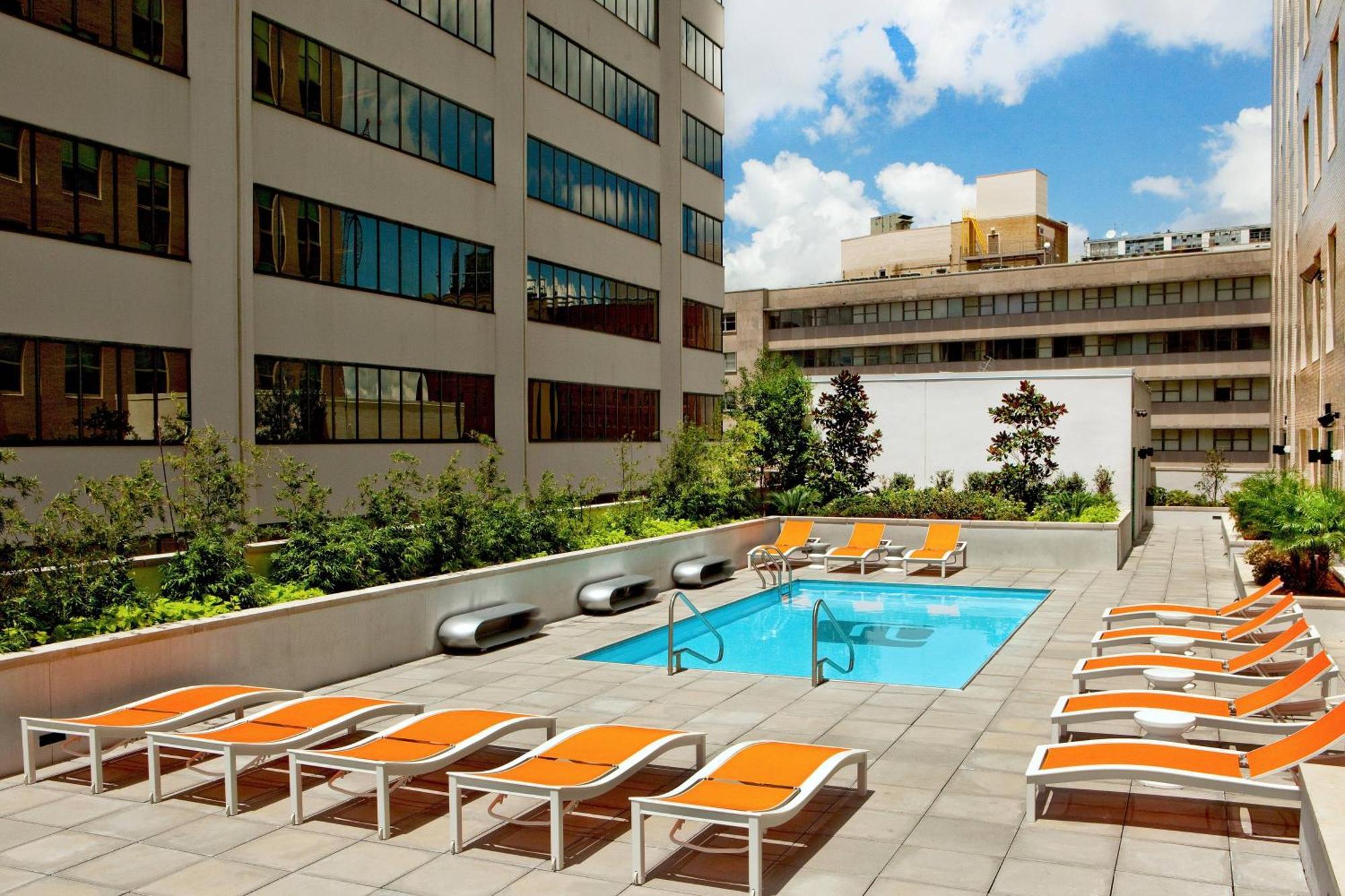 Hotel Aloft New Orleans Downtown Exterior foto
